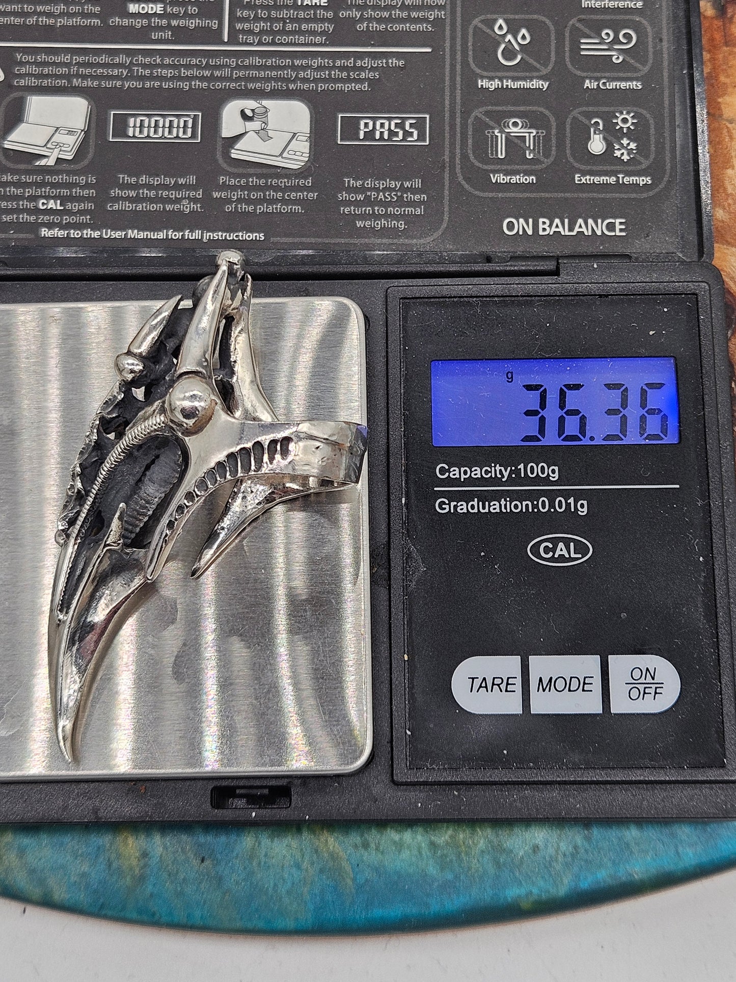 BIOMECHANICAL SILVER 925 CLAW RING. GOTHIC. UK Size T